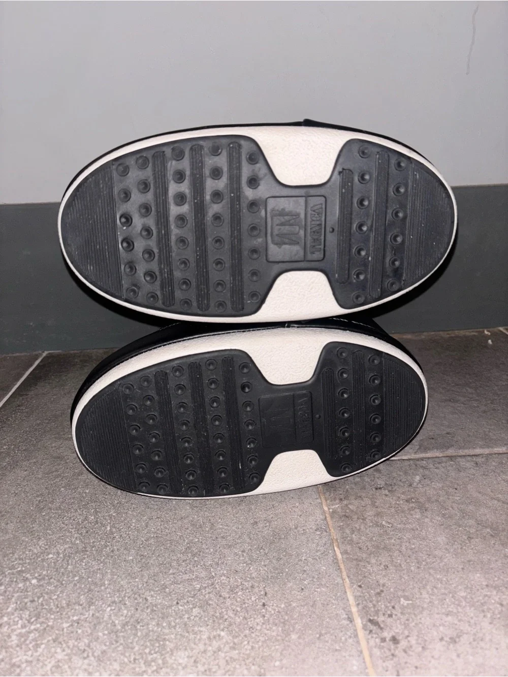 Moon Boot Icon Low Nylon Boot ‘Black’